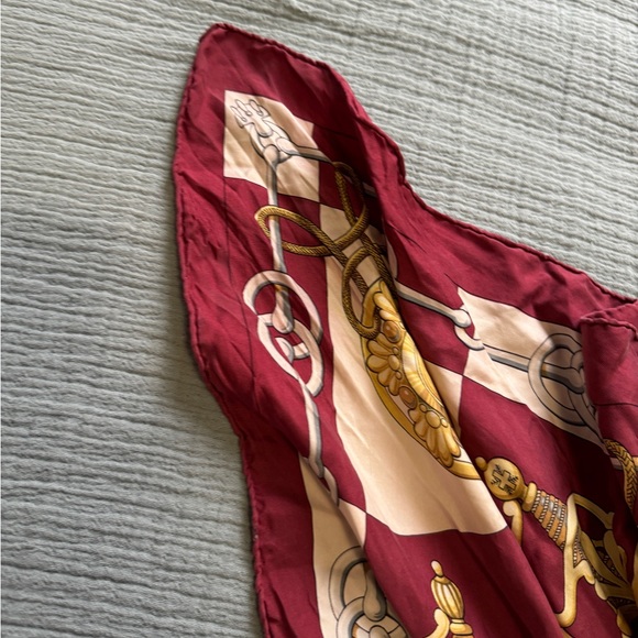 Hermes silk scarf - Picture 7 of 10